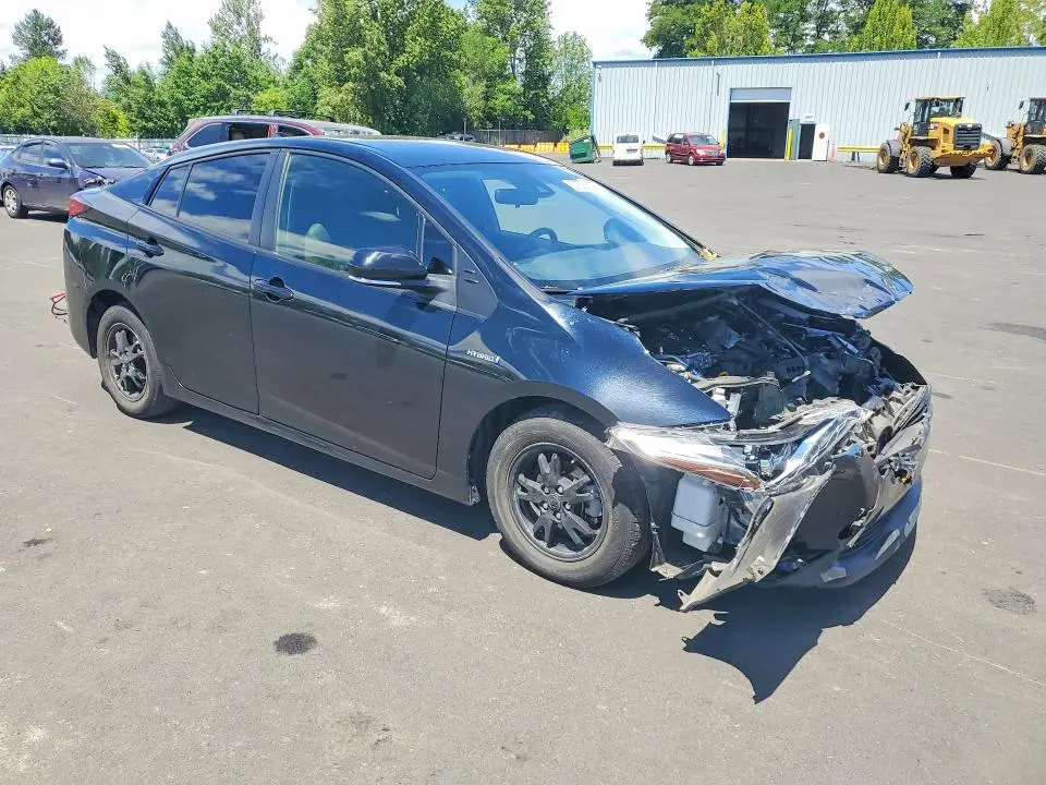 2022 TOYOTA PRIUS LE  
