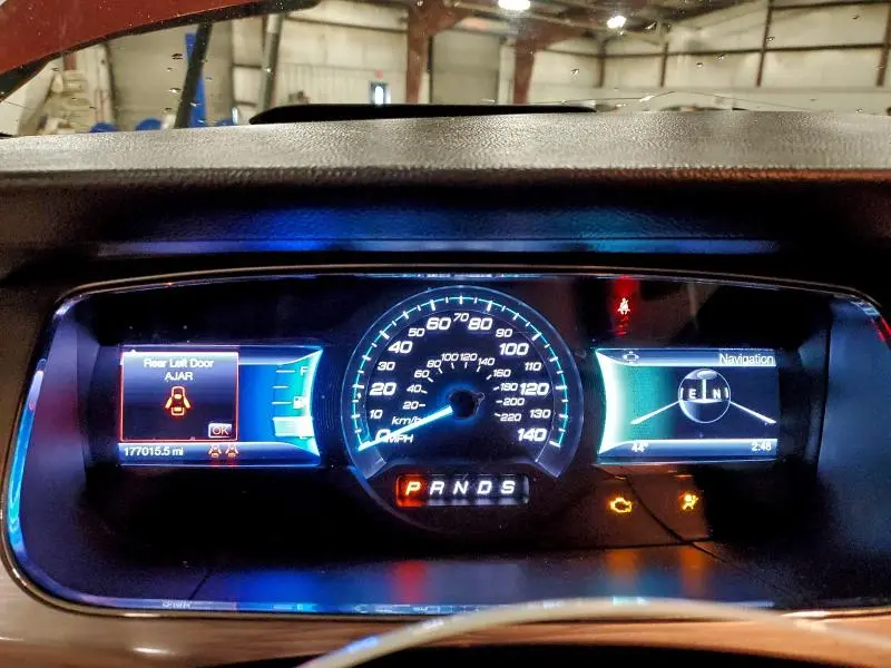 2014 FORD TAURUS SEL  