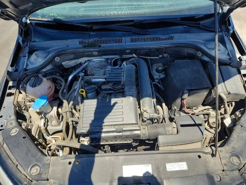 2017 VOLKSWAGEN JETTA SE  