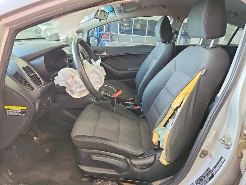 2018 KIA FORTE LX  