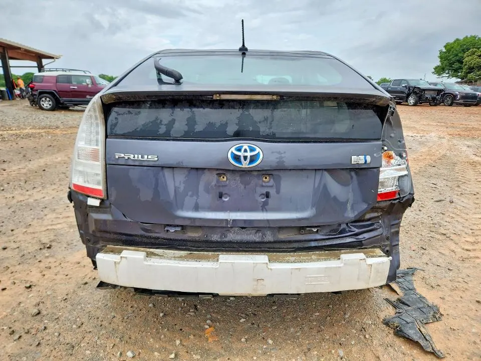 2011 TOYOTA PRIUS TWO  