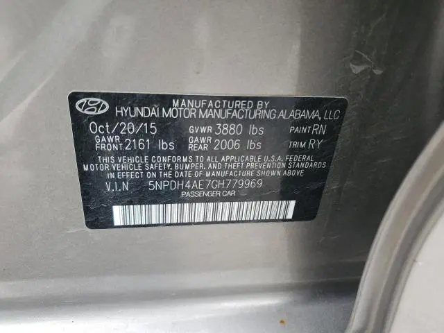 2016 HYUNDAI ELANTRA SE