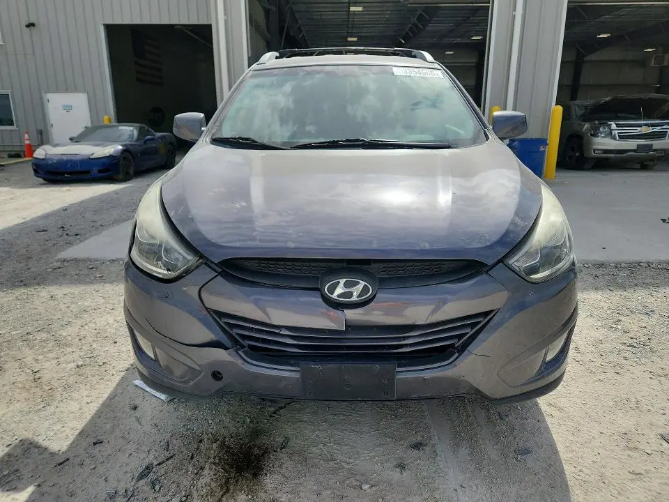 2015 HYUNDAI TUCSON SE  
