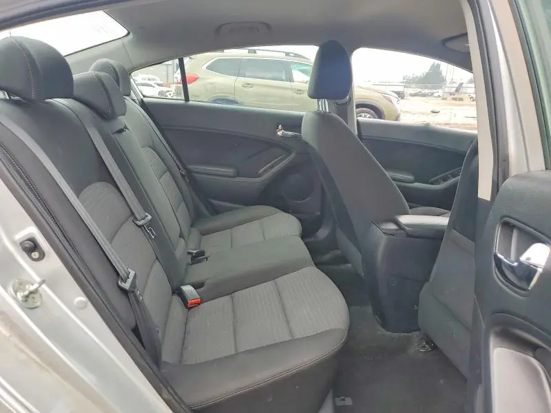 2015 KIA FORTE LX  