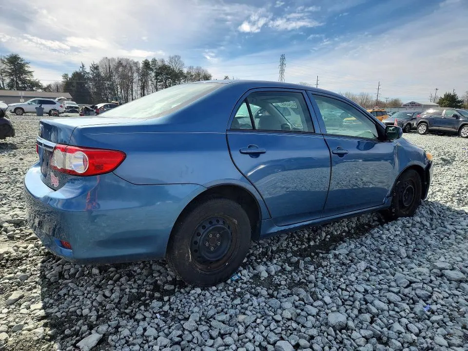 2013 TOYOTA COROLLA BASE  