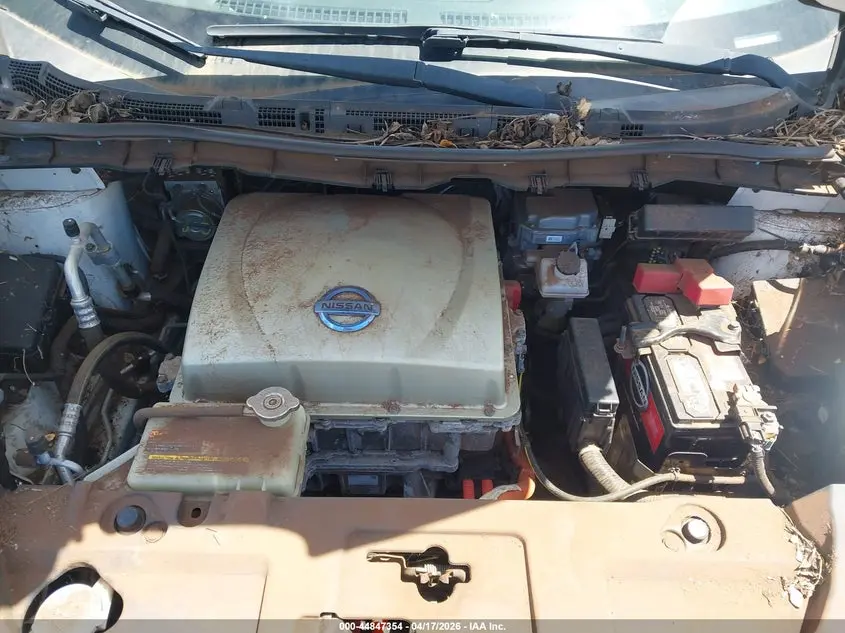 2016 NISSAN LEAF S