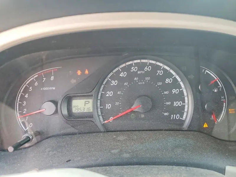 2012 TOYOTA SIENNA LE  