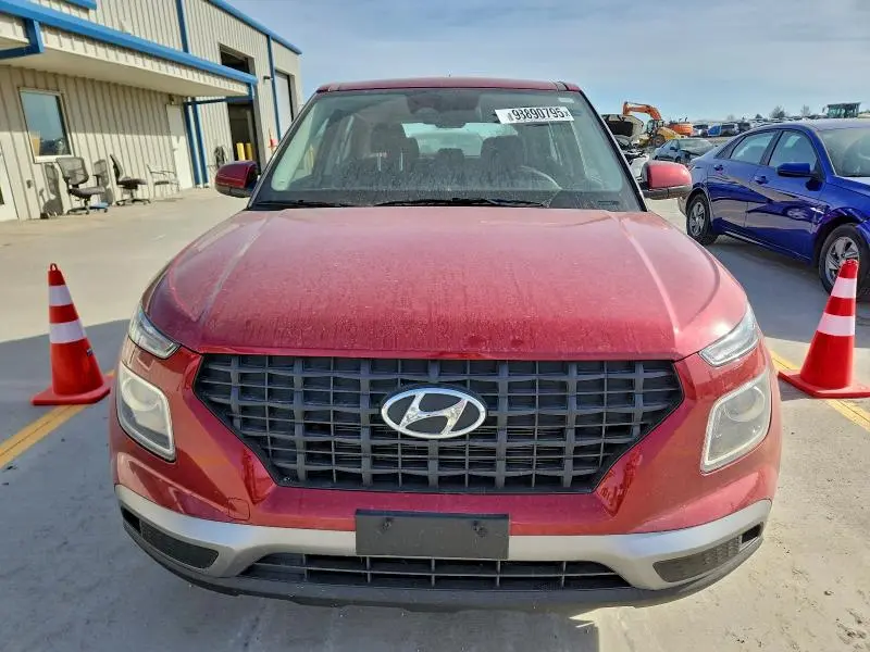 2025 HYUNDAI VENUE SE  