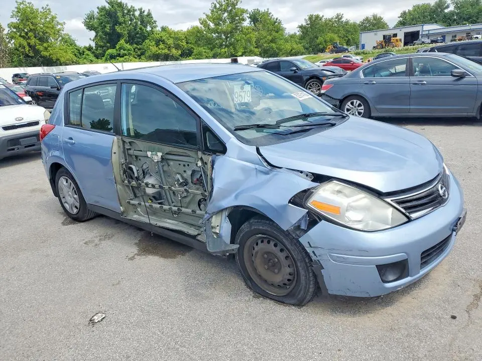 2011 NISSAN VERSA 1.8 S  