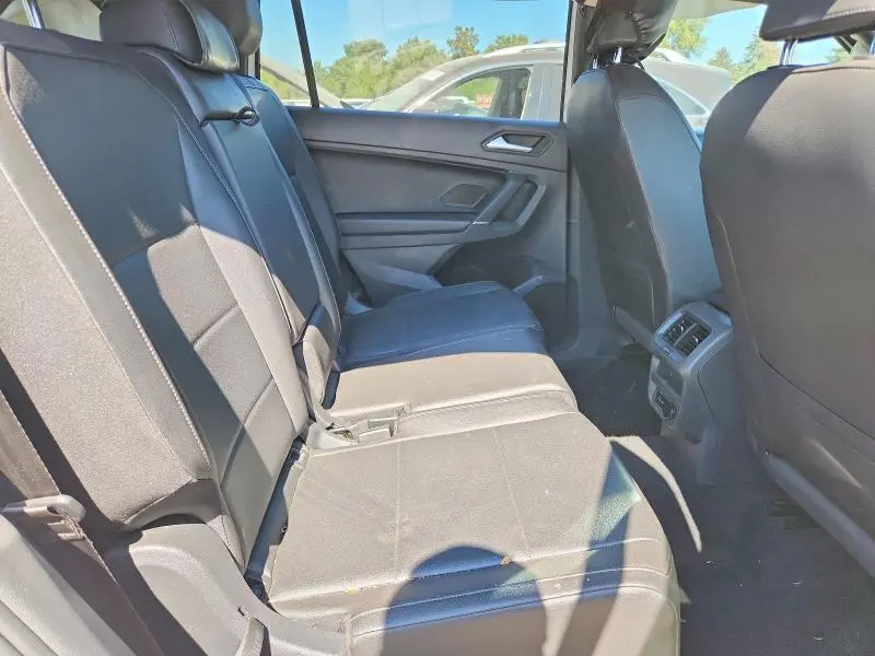 2020 VOLKSWAGEN TIGUAN SE  