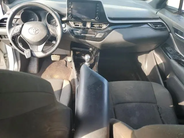 2022 TOYOTA C-HR XLE  