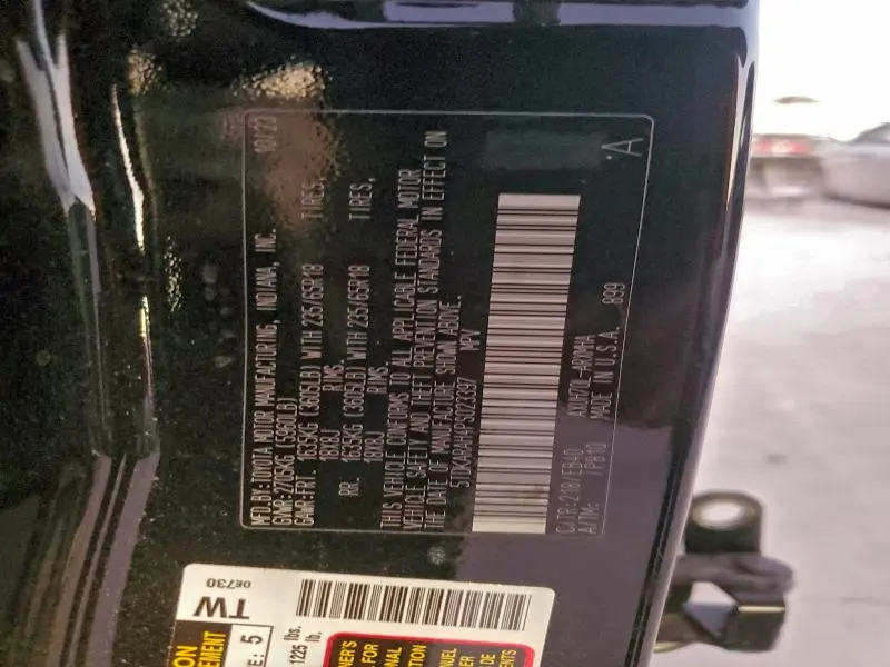 2023 TOYOTA HIGHLANDER HYBRID XLE  