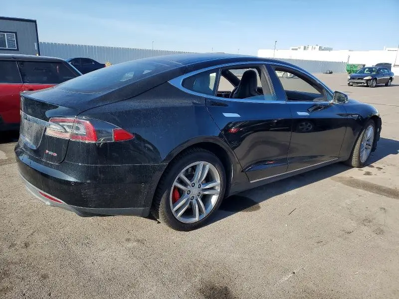 2015 TESLA MODEL S P85D  