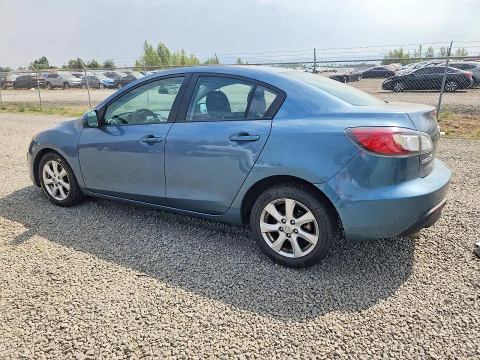 2010 MAZDA 3 I  