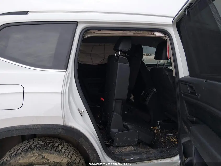 2018 VOLKSWAGEN ATLAS 3.6L V6 SE