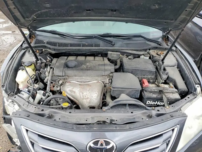 2010 TOYOTA CAMRY XLE  