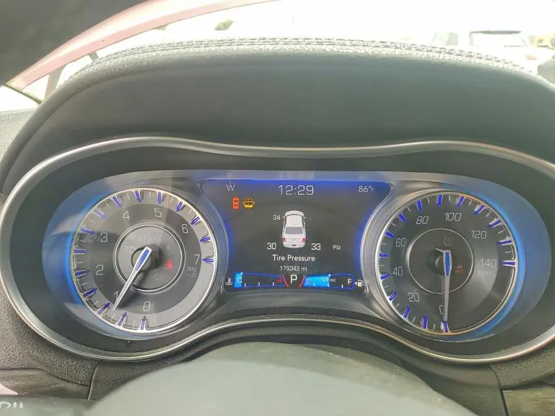 2015 CHRYSLER 300 LIMITED  