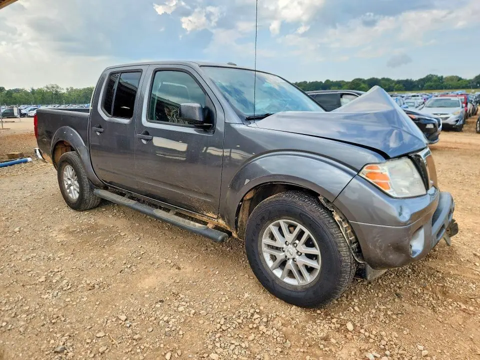 2016 NISSAN FRONTIER SV  