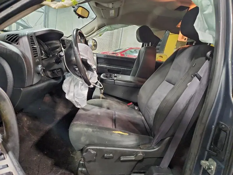 2011 CHEVROLET SILVERADO K1500 LT  