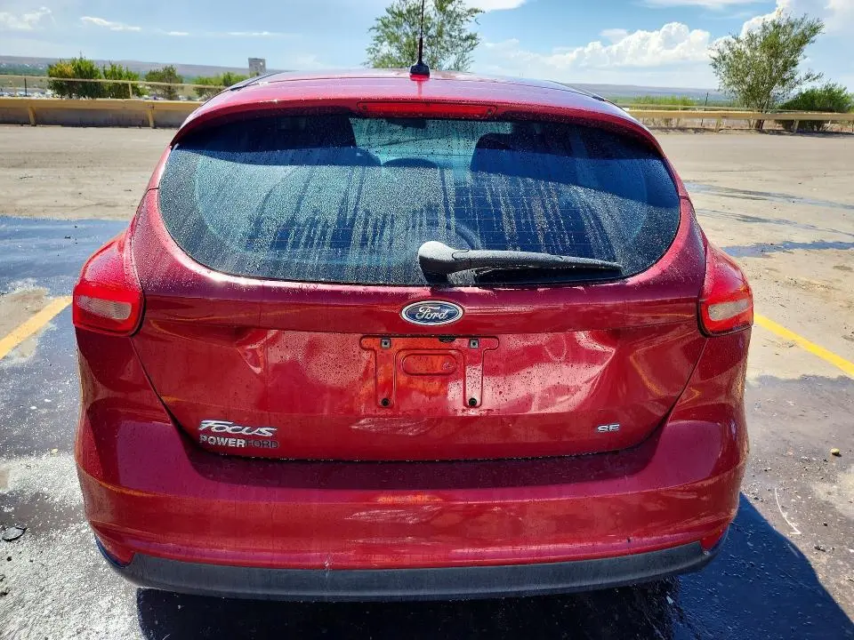 2017 FORD FOCUS SE  