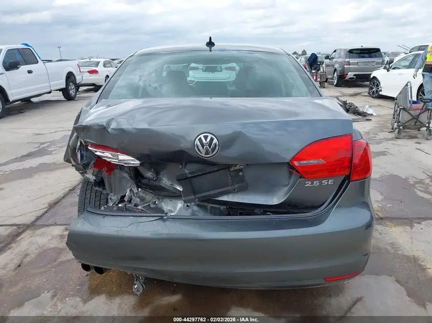 2013 VOLKSWAGEN JETTA SE