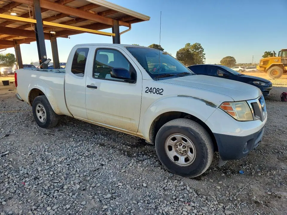 2016 NISSAN FRONTIER S  