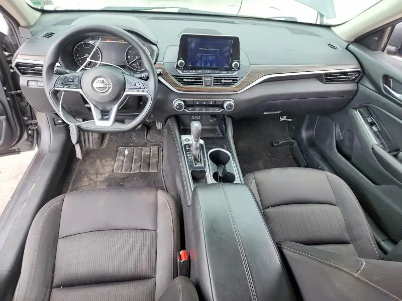 2023 NISSAN ALTIMA SV  