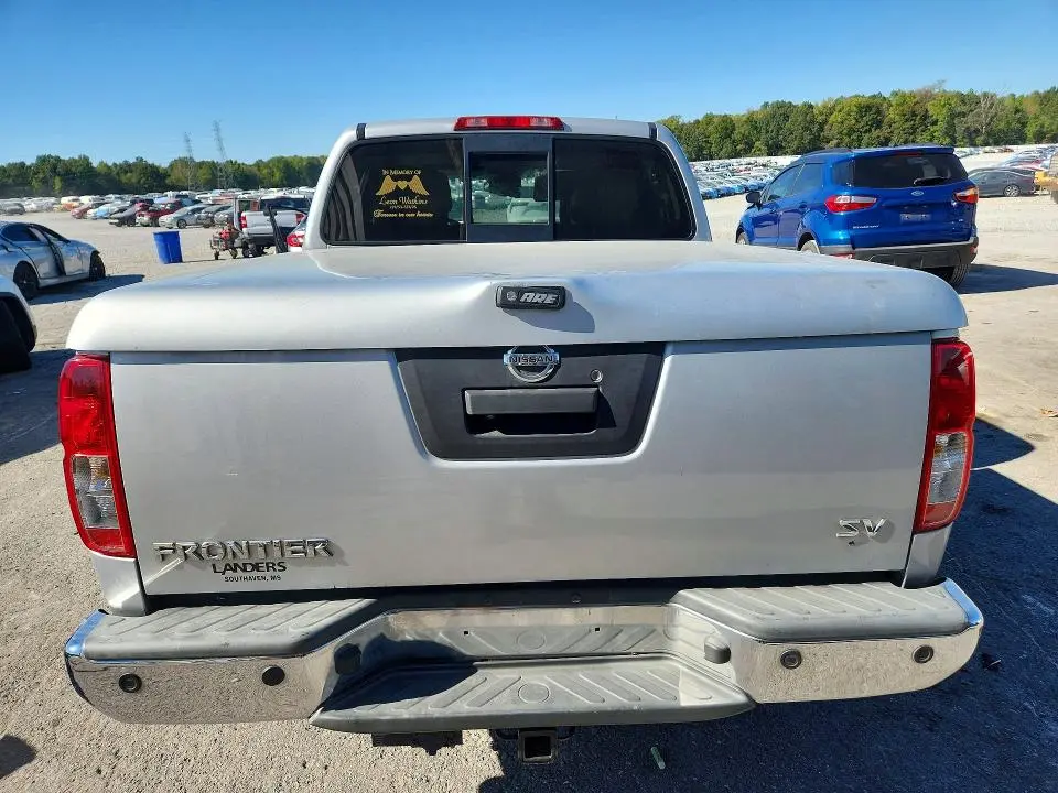 2016 NISSAN FRONTIER SV  