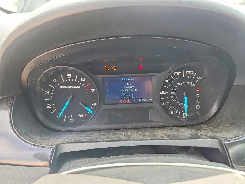 2011 FORD EDGE SE  