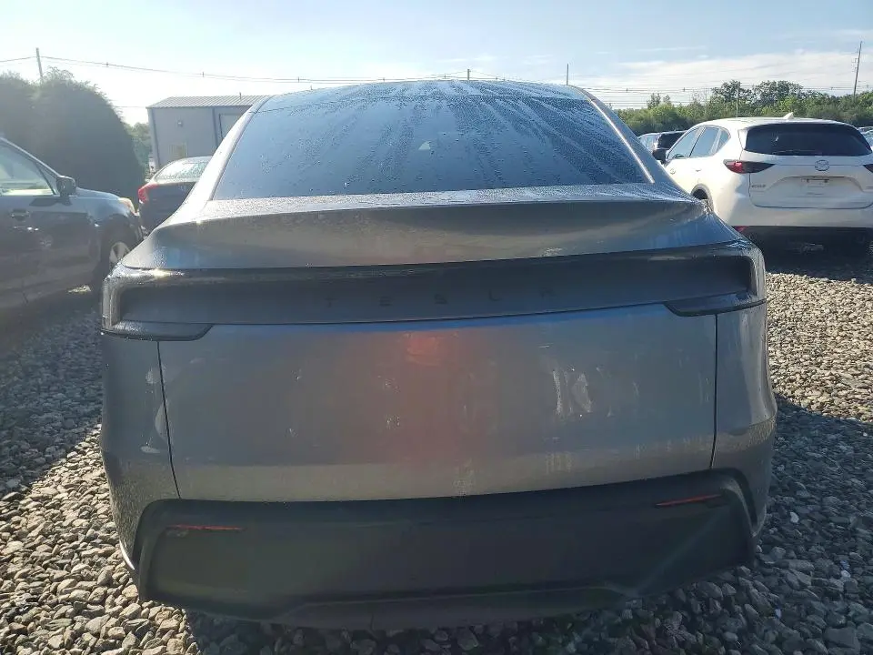 2026 TESLA MODEL Y   