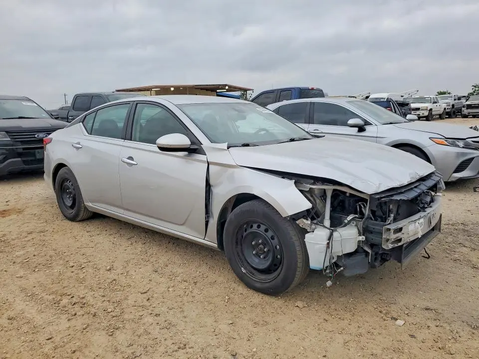 2022 NISSAN ALTIMA S  