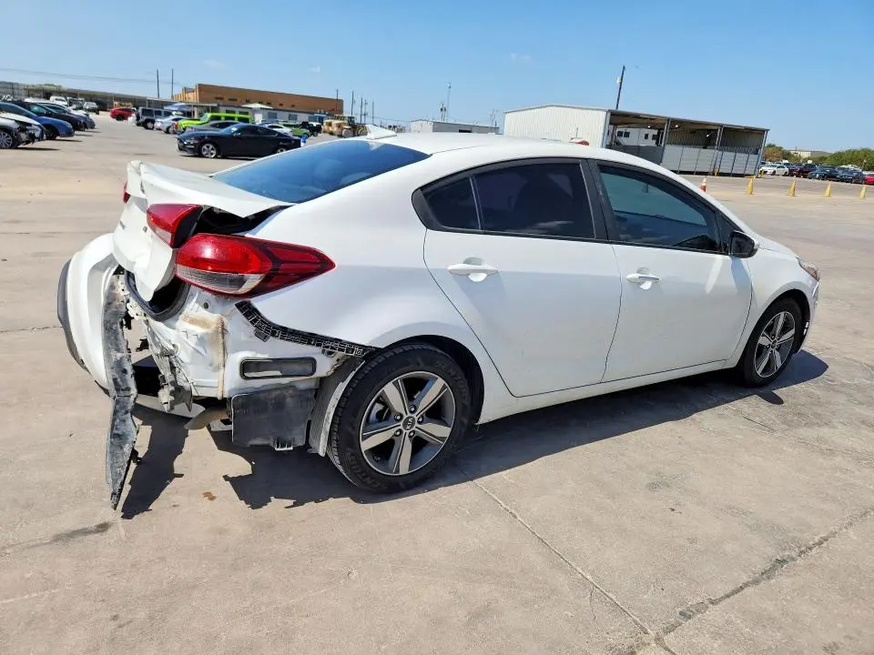 2018 KIA FORTE LX  