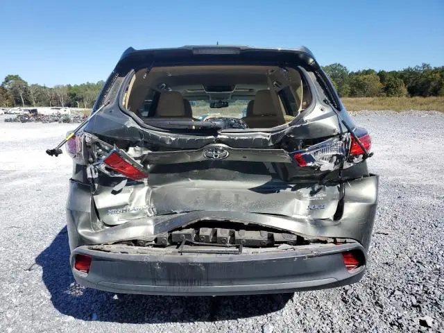 2015 TOYOTA HIGHLANDER XLE  