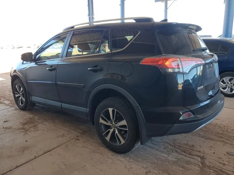 2017 TOYOTA RAV4 XLE  