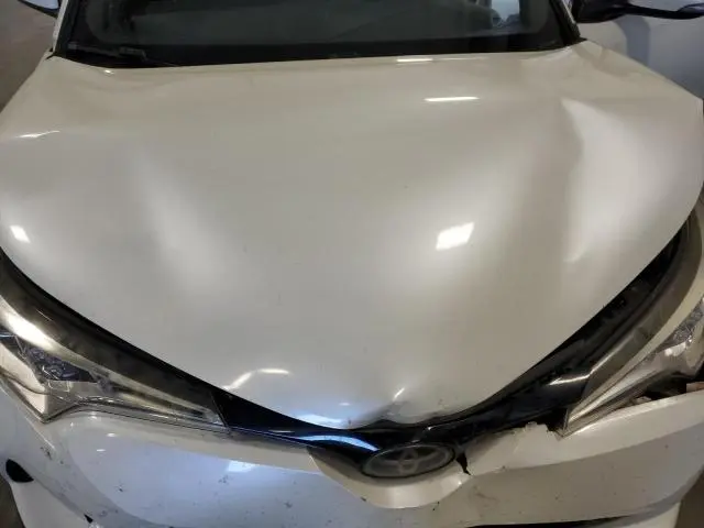 2018 TOYOTA C-HR XLE  