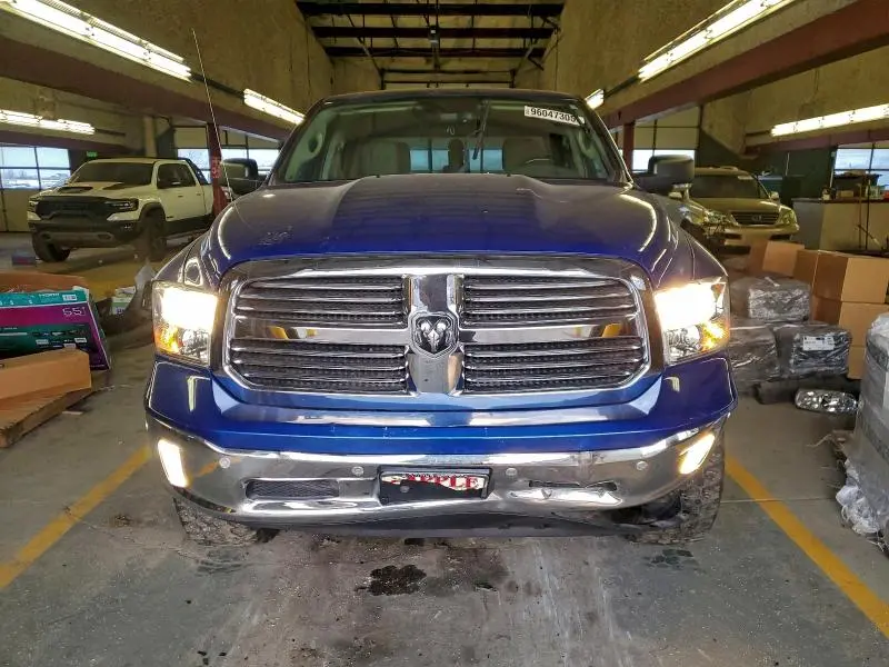 2018 RAM 1500 SLT  