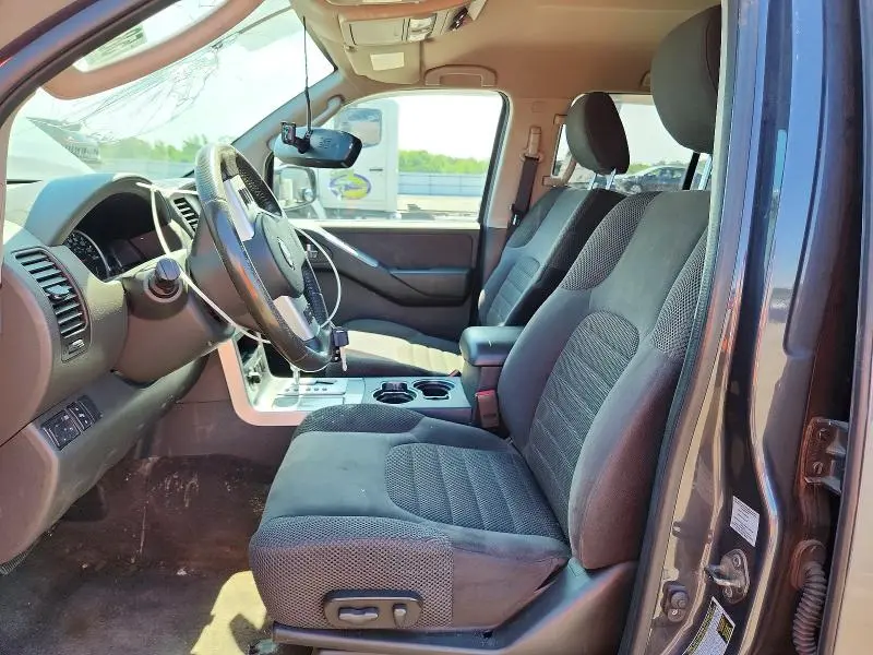 2011 NISSAN PATHFINDER S  