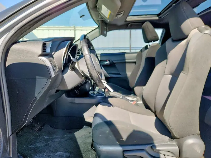 2016 TOYOTA SCION TC   