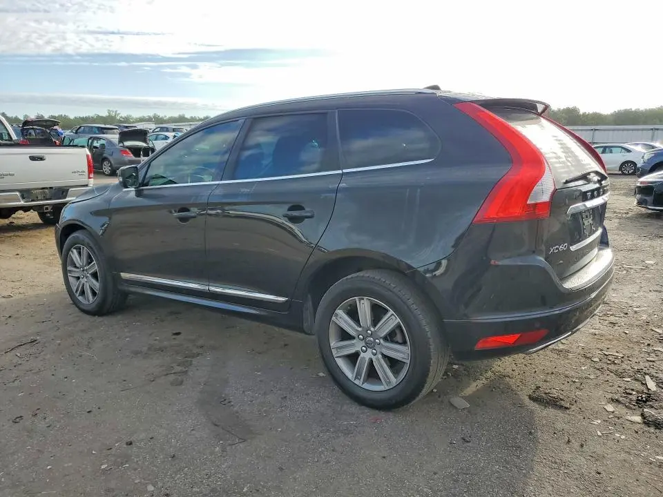 2017 VOLVO XC60 T5 INSCRIPTION  