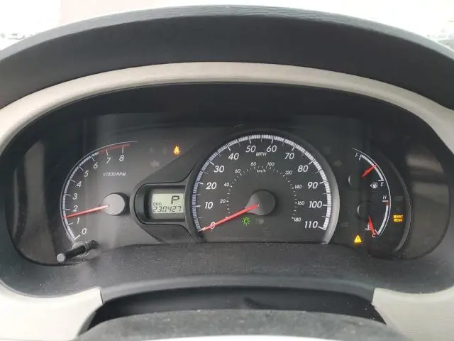 2012 TOYOTA SIENNA LE  