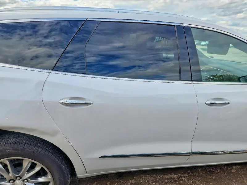 2022 BUICK ENCLAVE AVENIR  