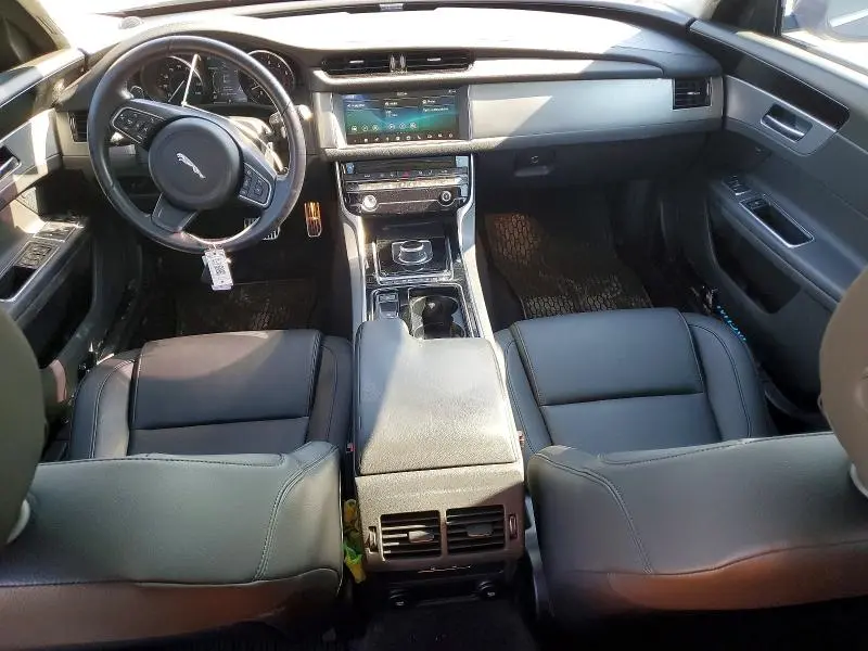 2020 JAGUAR XF PREMIUM  