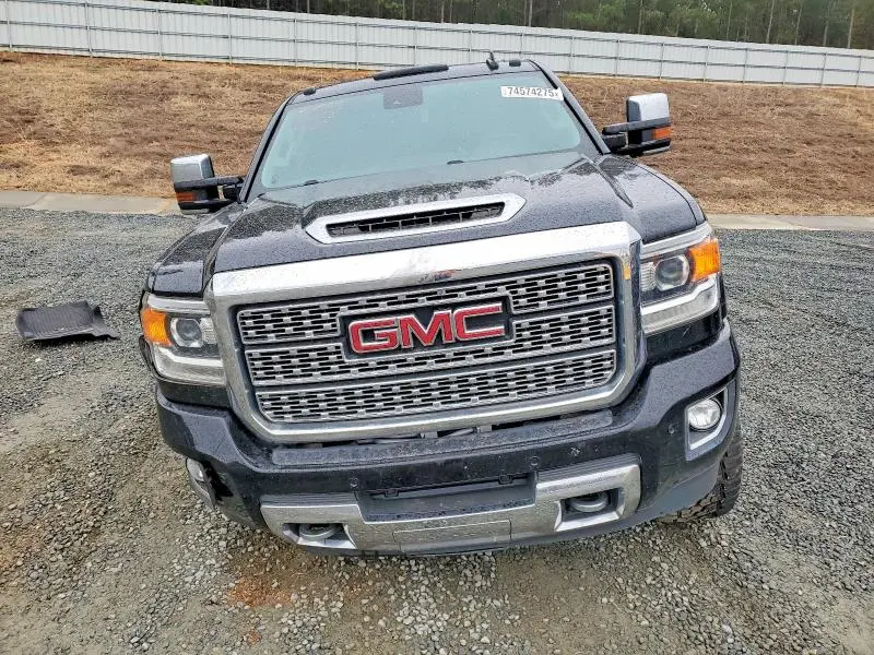 2019 GMC SIERRA K2500 DENALI  