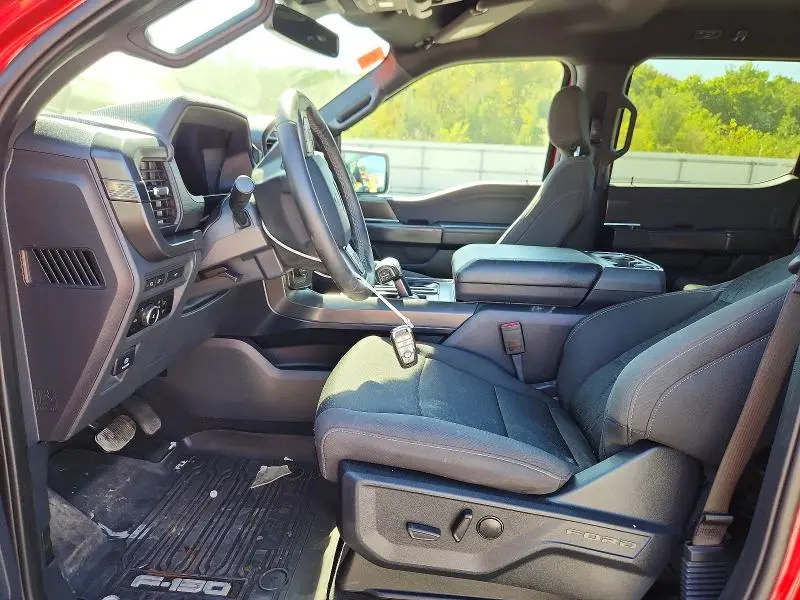 2024 FORD F150 XLT  