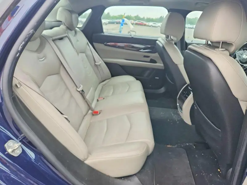 2017 CADILLAC CT6 LUXURY  