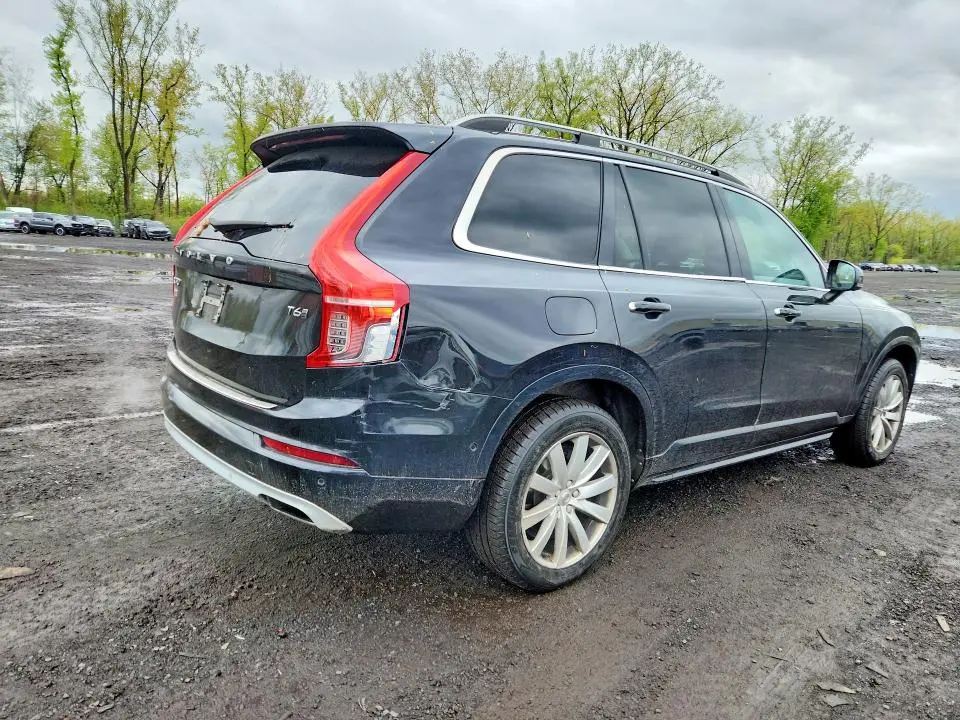 2016 VOLVO XC90 T6  