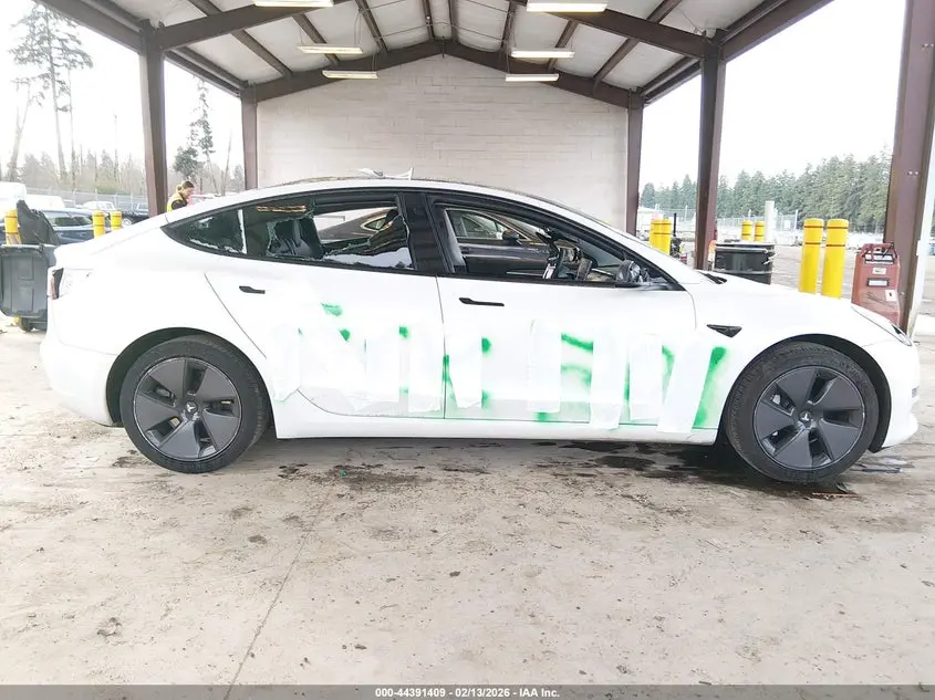 2021 TESLA MODEL 3 STANDARD RANGE PLUS REAR-WHEEL DRIVE