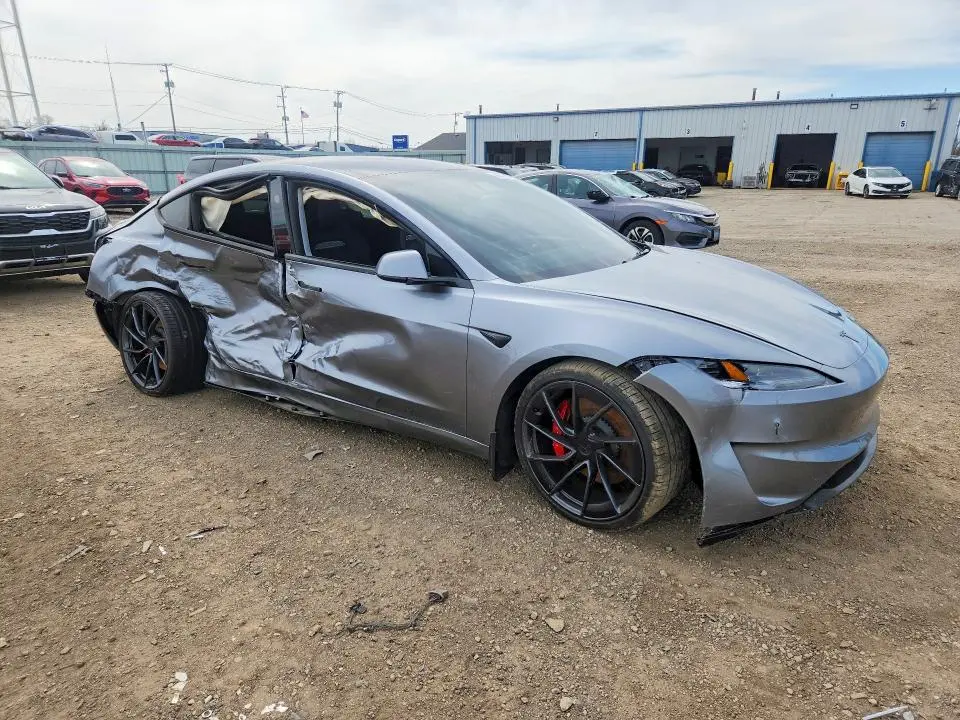 2026 TESLA MODEL 3   