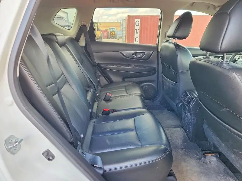 2015 NISSAN ROGUE S  