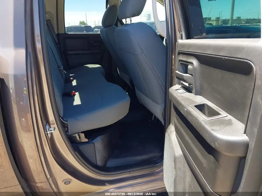 2019 RAM 1500 CLASSIC TRADESMAN  4X2 6'4 BOX